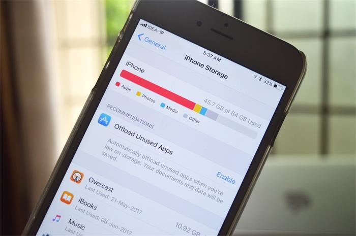 Free up iPhone Storage